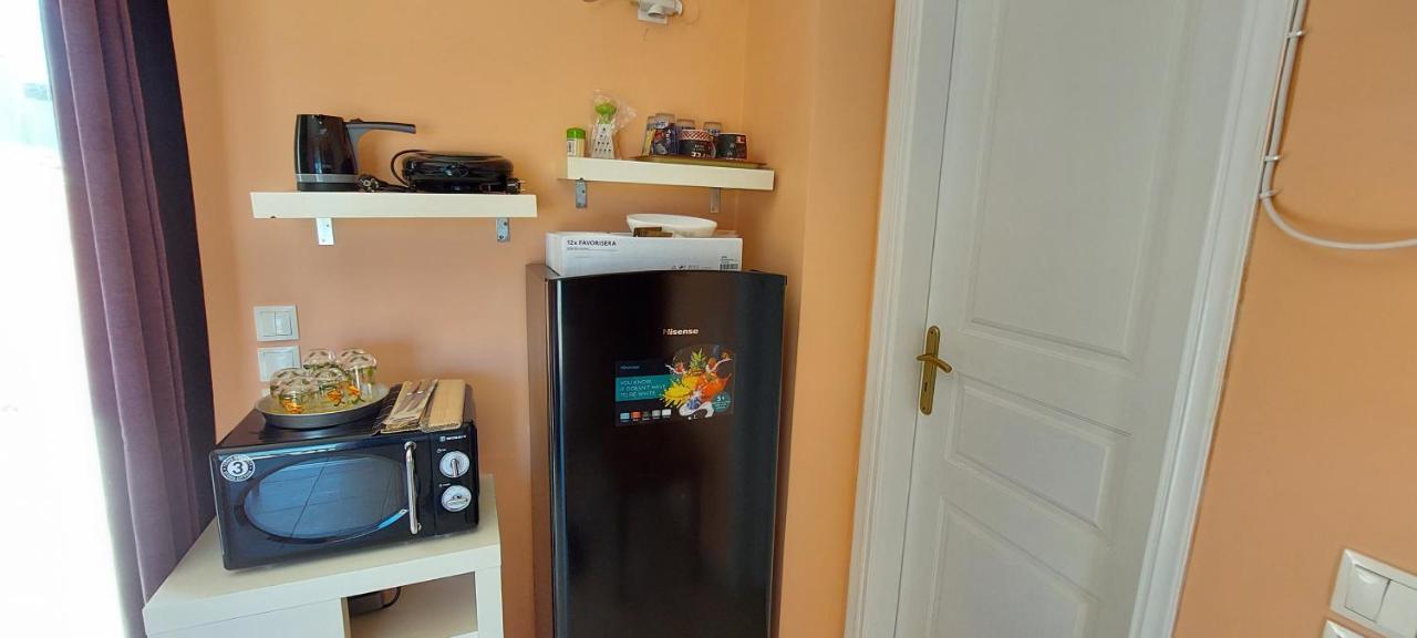 Anastacias Apartment Artemida  Zewnętrze zdjęcie